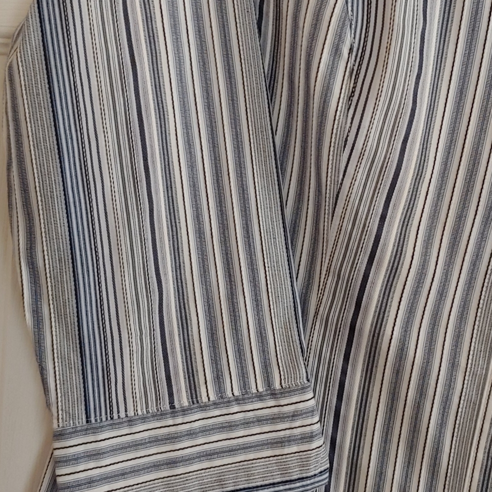 Blouse - Picture 3 of 5